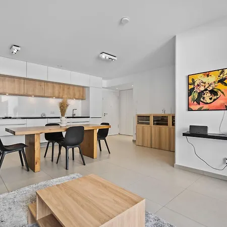 Modern 1-Br Apartment With Balcony In Cessange Luxembourg Exterior photo