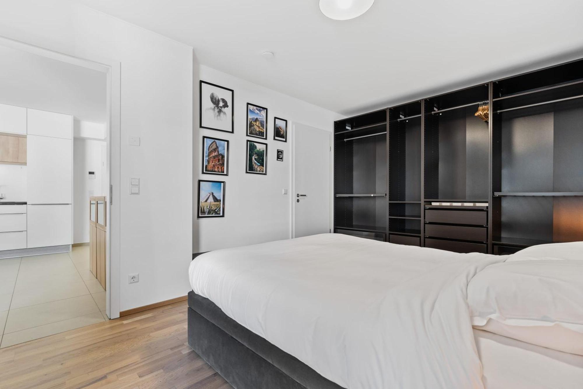Modern 1-br With Balcony In Cessange Apartment *